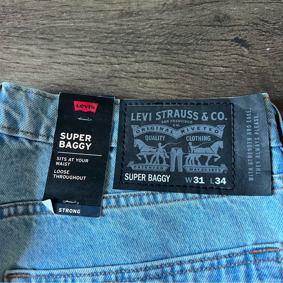 Levi's Men's Skateboarding Super Baggy Jeans Blue Wash Size 31x34 - Picture 8 of 8